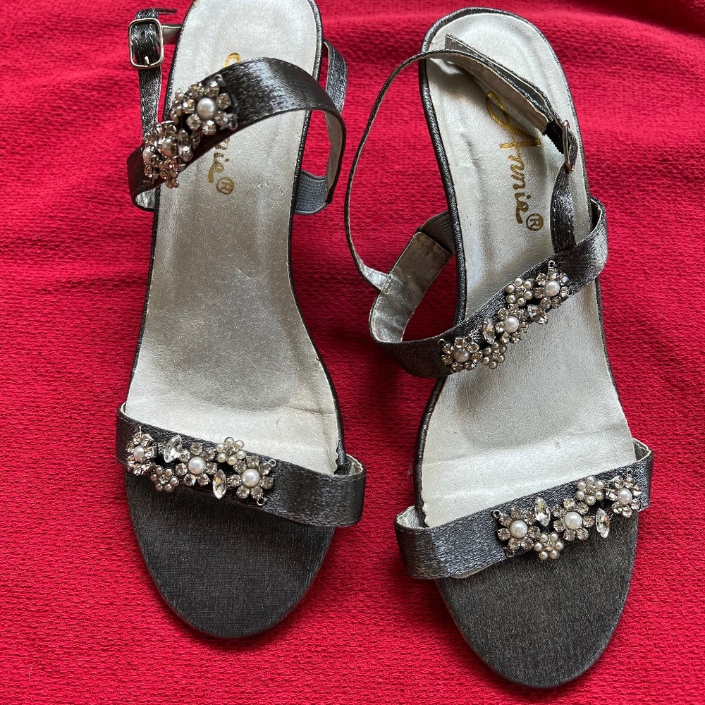 Annie Dress Sandal size 7W